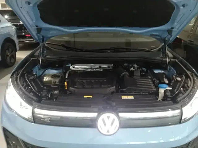 Volkswagen Tiguan L — Фото автомобиля 19