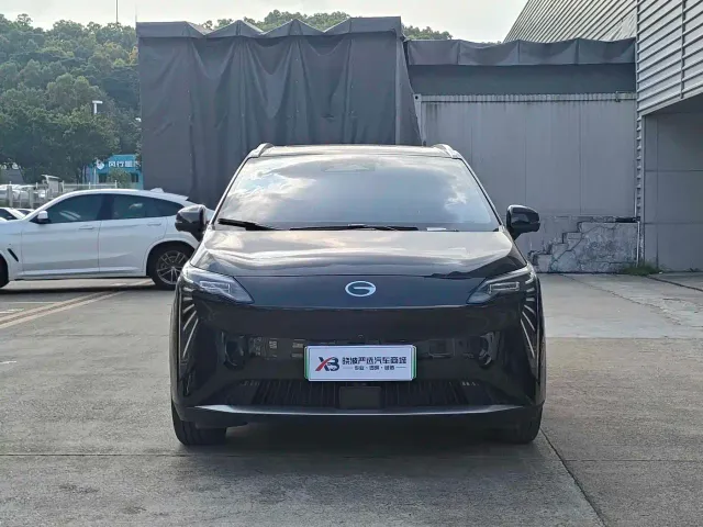 GAC Aion Y — Фото автомобиля 2