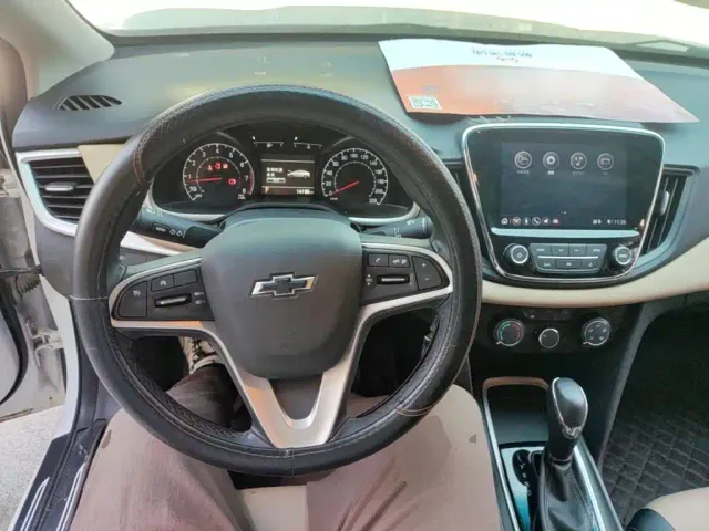 Chevrolet Monza — Фото автомобиля 9