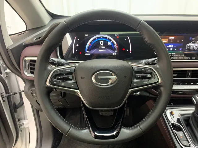 GAC Trumpchi M6 — Фото автомобиля 14
