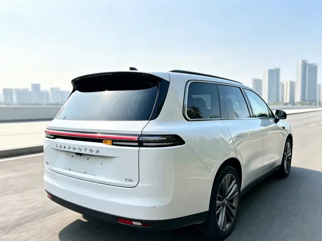 Leapmotor C16 — Фото автомобиля 7