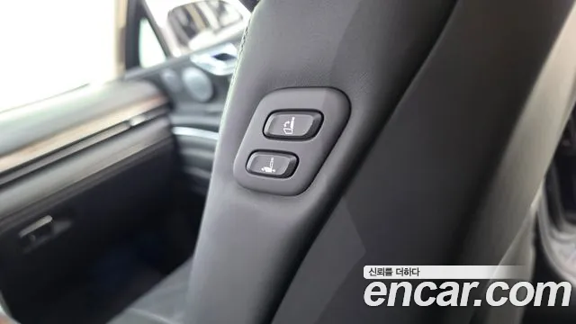 Genesis GV80 — Фото автомобиля 29