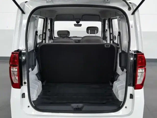 Wuling Zhiguang NEV — Фото автомобиля 16