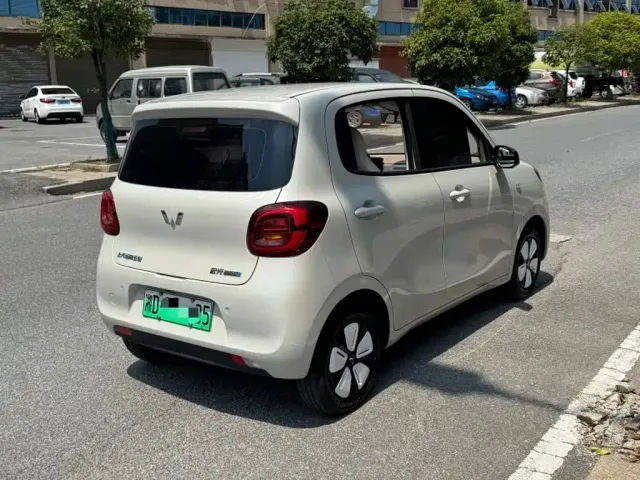 Wuling Hongguang Mini EV — Фото автомобиля 6