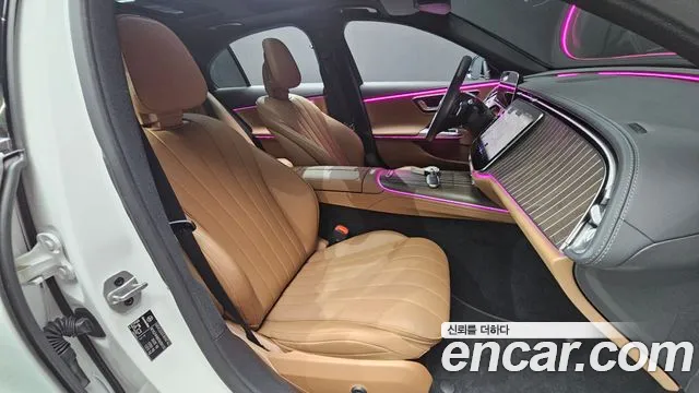 Mercedes-Benz E-Class — Фото автомобиля 8