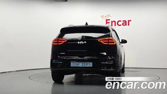 Kia Niro — Фото автомобиля 4