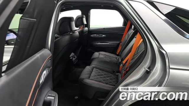 Genesis GV70 — Фото автомобиля 18