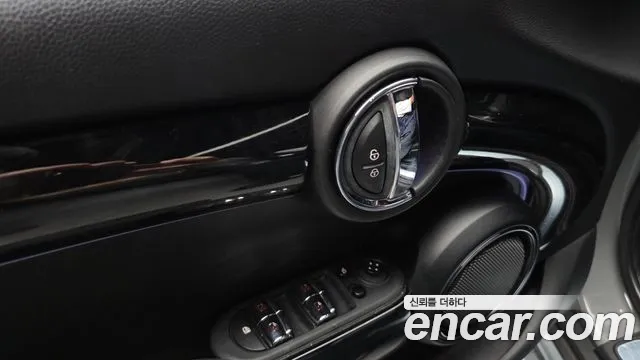MINI Cooper — Фото автомобиля 27