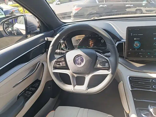 BYD Song PLUS — Фото автомобиля 10