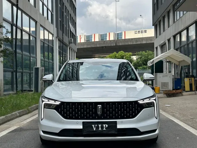 Bestune B70 — Фото автомобиля 2