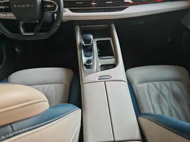 Chery Arrizo 8 — Фото автомобиля 10
