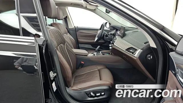 BMW Gran Turismo — Фото автомобиля 11