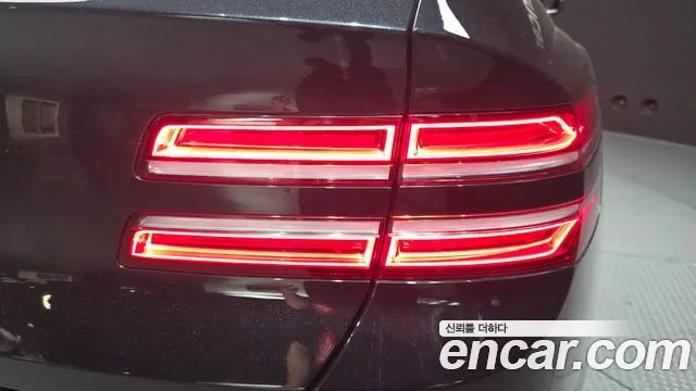 Genesis GV80 2.5T Бензин 2WD — Фото автомобиля 23