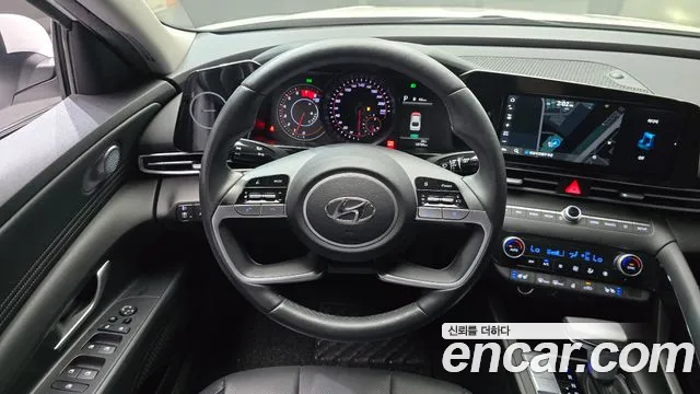 Hyundai AVANTE Avante (CN7) — Фото автомобиля 13
