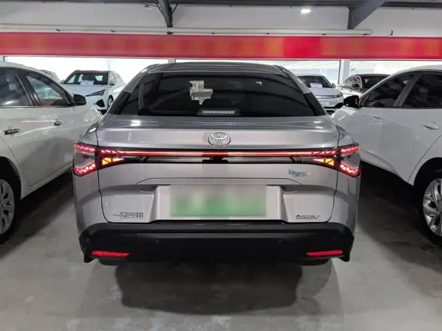Toyota bZ3 — Фото автомобиля 5
