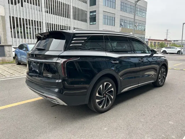 Hongqi HS7 PHEV — Фото автомобиля 6