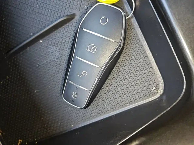 BYD Seal 05 DM-i — Фото автомобиля 8