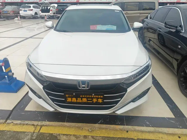 Honda Accord — Фото автомобиля 2