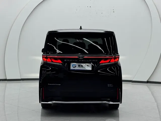 Toyota Vellfire — Фото автомобиля 26