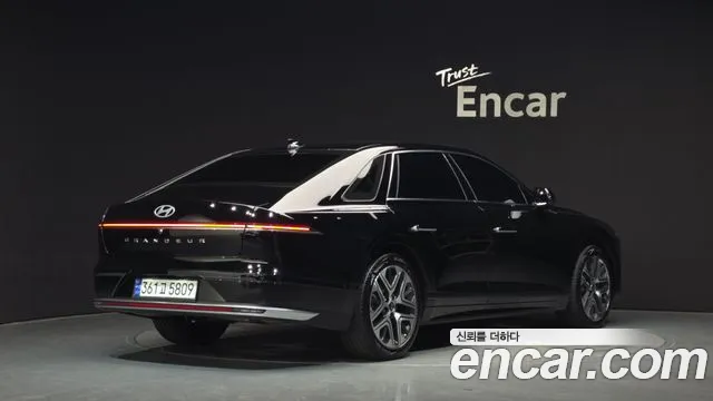 Hyundai Grandeur Grandeur (GN7) 2.5 Бензин 2WD — Фото автомобиля 2