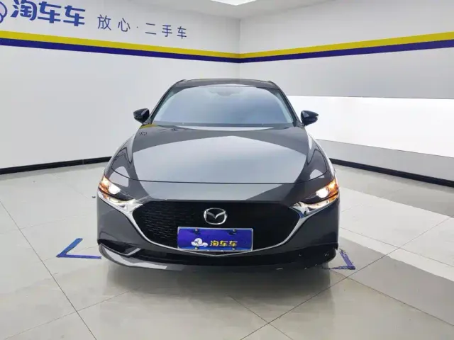 Mazda Axela — Фото автомобиля 2