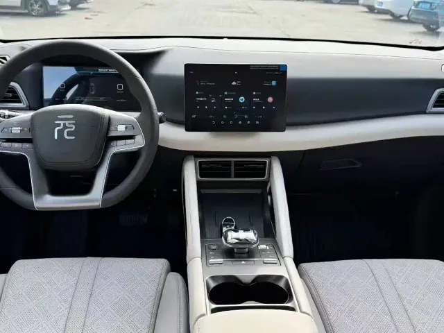 BYD Yuan UP — Фото автомобиля 4