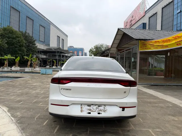 GAC Aion S — Фото автомобиля 4