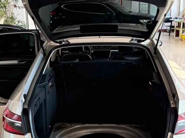 Skoda Superb — Фото автомобиля 12