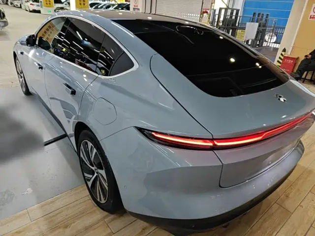 Nio ET5 — Фото автомобиля 5