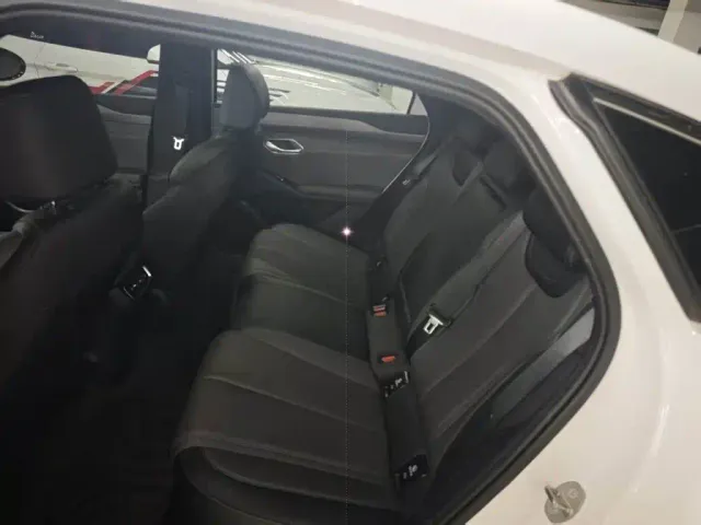 BYD Qin L — Фото автомобиля 12