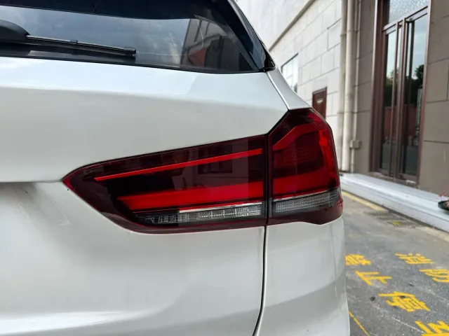BMW X1 — Фото автомобиля 6