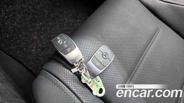Mercedes-Benz GLE-Class — Фото автомобиля 21