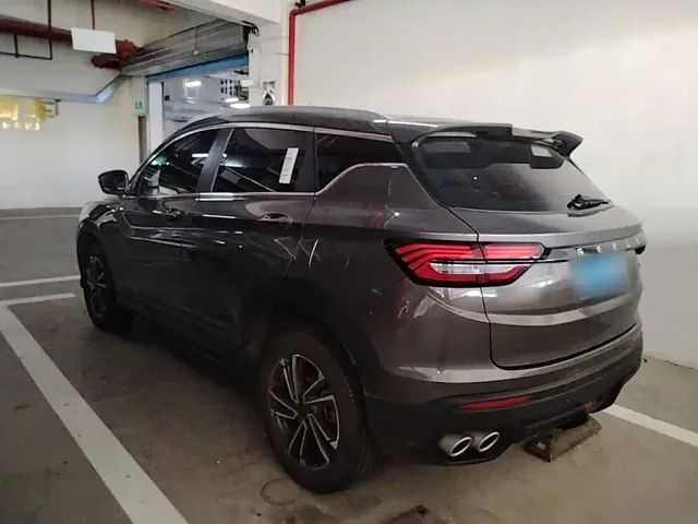Geely Binyue — Фото автомобиля 4