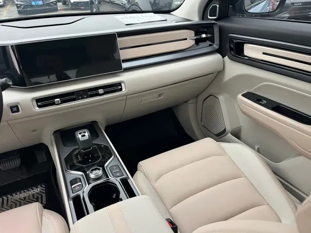 Geely ICON — Фото автомобиля 13