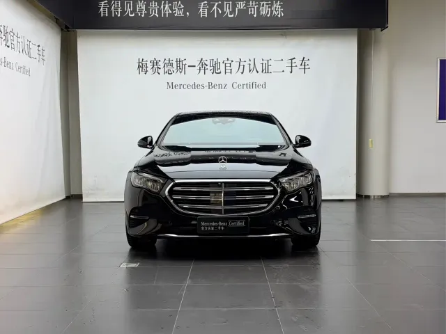 Mercedes-Benz E-Class — Фото автомобиля 2