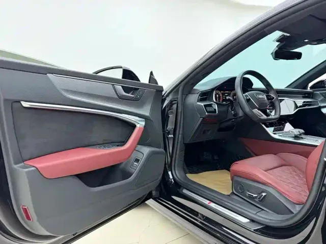 Audi A7L — Фото автомобиля 5