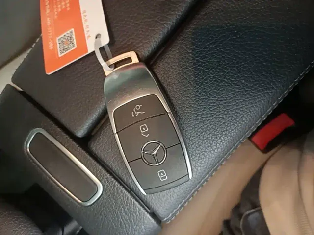 Mercedes-Benz EQB — Фото автомобиля 8