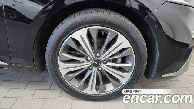 Kia K8 Hybrid — Фото автомобиля 6