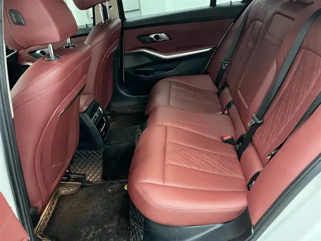 BMW 3 Series — Фото автомобиля 9