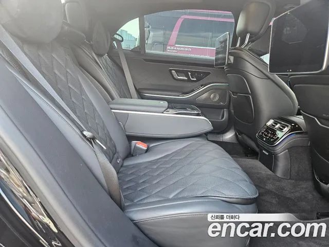 Mercedes-Benz S-Class — Фото автомобиля 11