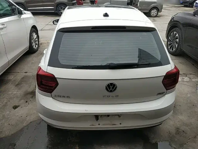 Volkswagen Polo — Фото автомобиля 5
