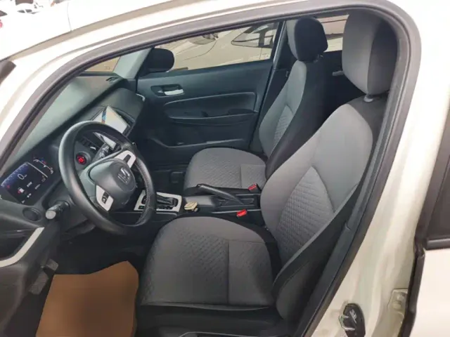 Honda Fit — Фото автомобиля 10
