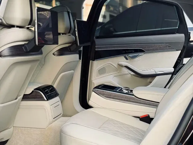 Audi A8 — Фото автомобиля 7