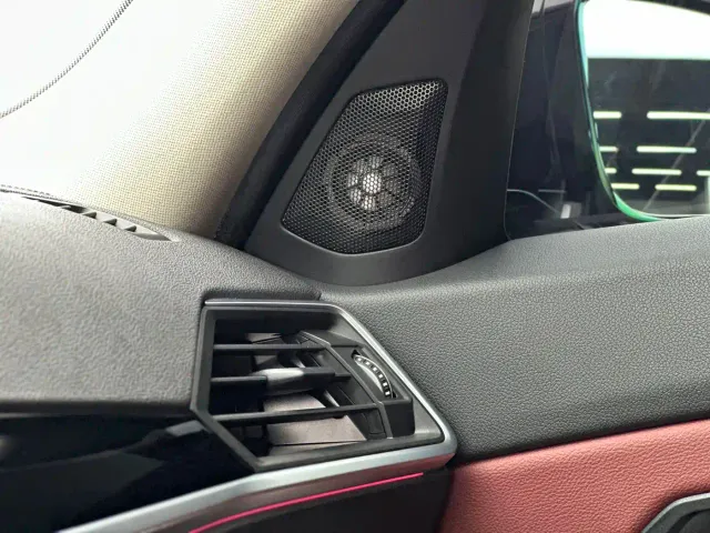 BMW 3 Series — Фото автомобиля 10
