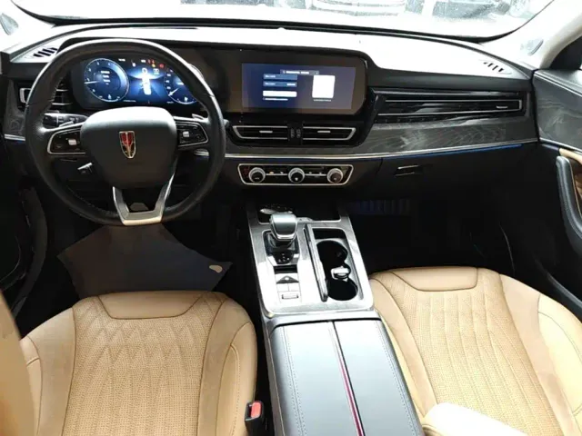 Hongqi HS5 — Фото автомобиля 9