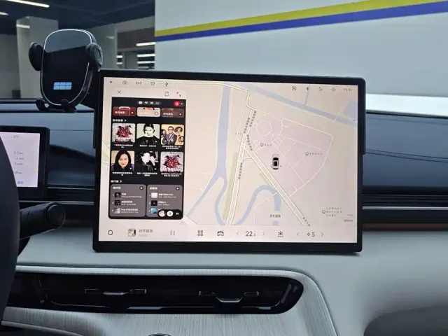 Geely Galaxy E5 — Фото автомобиля 13