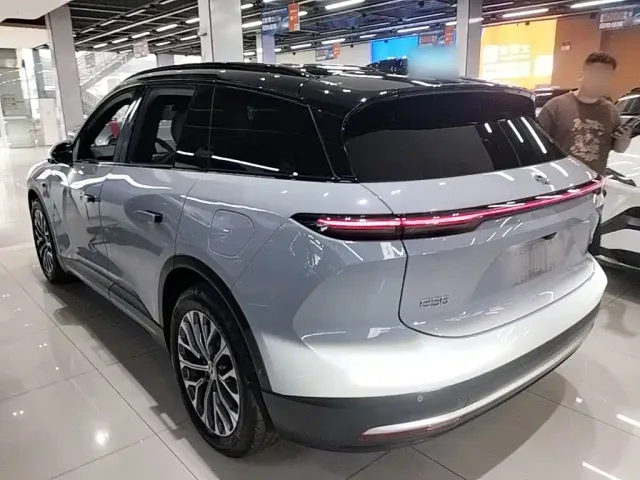 Nio ES6 — Фото автомобиля 4