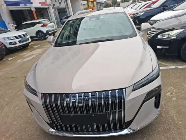 Roewe M7 DMH — Фото автомобиля 2