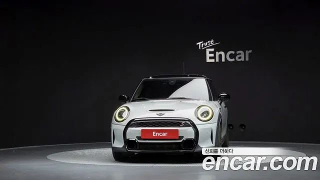MINI Cooper — Фото автомобиля 3