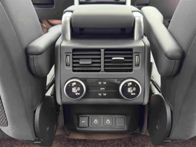 Land Rover Discovery — Фото автомобиля 14